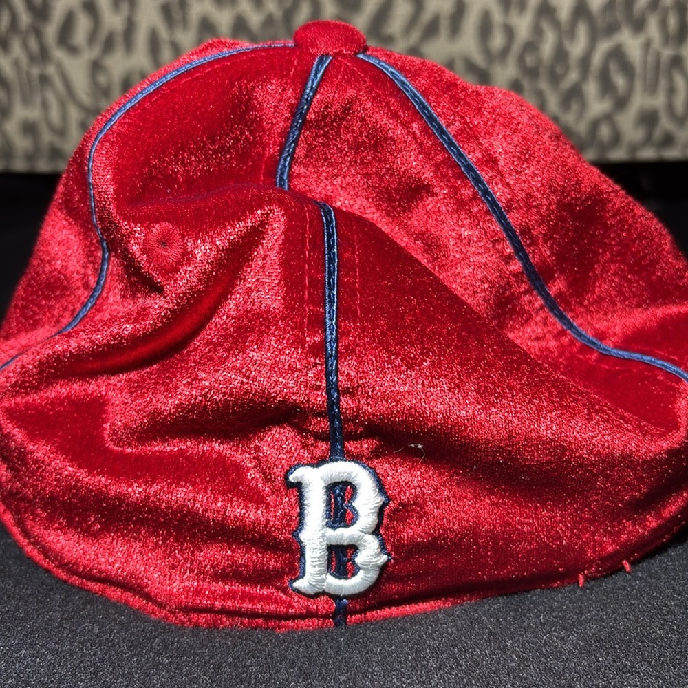 Vintage Boston Red Sox MLB red velvet American Needle Red fitted ball-cap size 7 - Picture 9 of 15